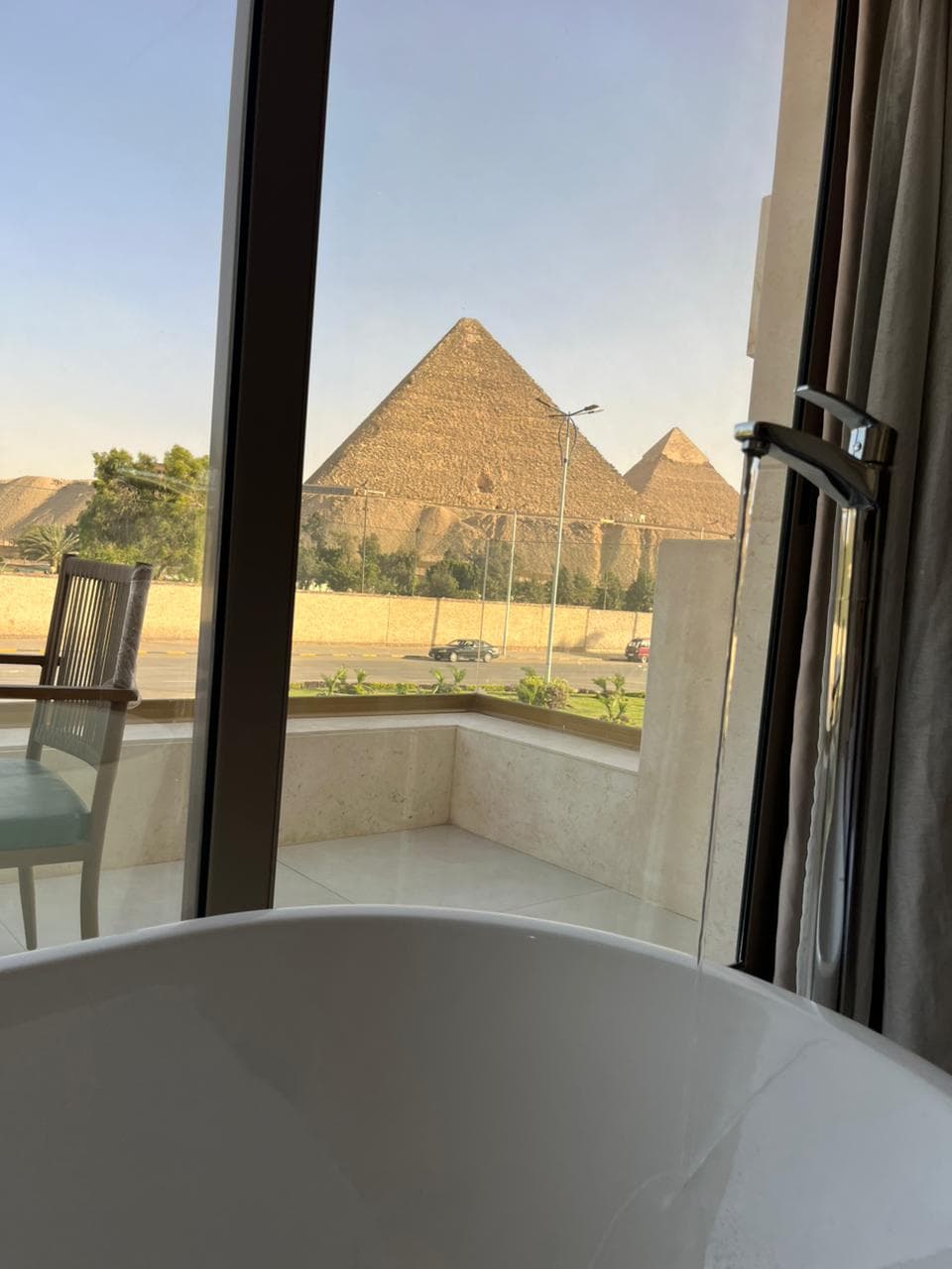 Junior Suite - Pyramids View